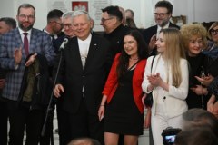 MAREK SUSKI ZAPREZENTOWAŁ W SEJMIE WYSTAWĘ SWOICH PRAC