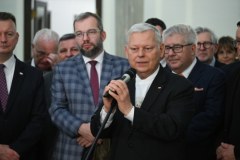 MAREK SUSKI ZAPREZENTOWAŁ W SEJMIE WYSTAWĘ SWOICH PRAC