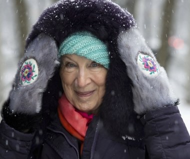 "Margaret Atwood. Słowo to siła": Świat autorki "Opowieści podręcznej" [recenzja]