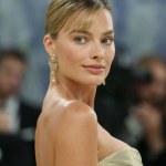 Margot Robbie Margot Robbie w końcu to zrobiła. Teraz nazywa się zupełnie inaczej. Taki zwrot po 10 latach