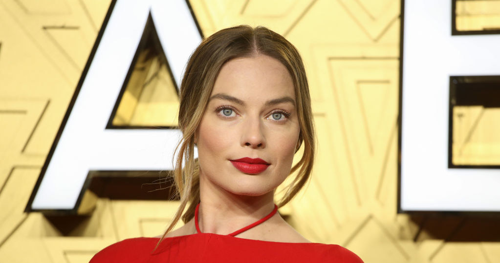 Margot Robbie wyglądała obłędnie. Popatrzcie na te plecy! / Lia Toby / Stringer /Getty Images