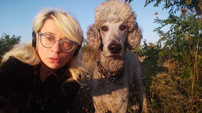 Maria Apoleika i jej ukochany pies - Misio /materiały prasowe