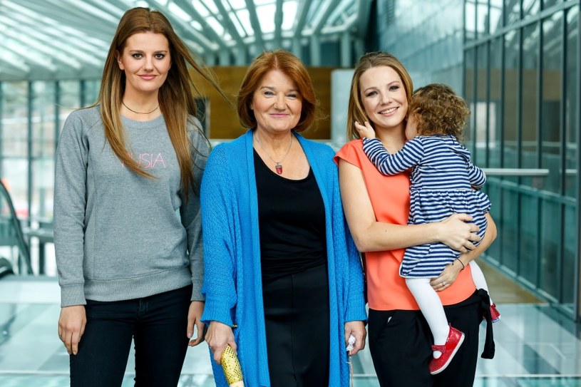 Maria Winiarska z córkami Zofią i Hanną oraz wnuczką Niną /Krzysztof Kuczyk /Agencja FORUM