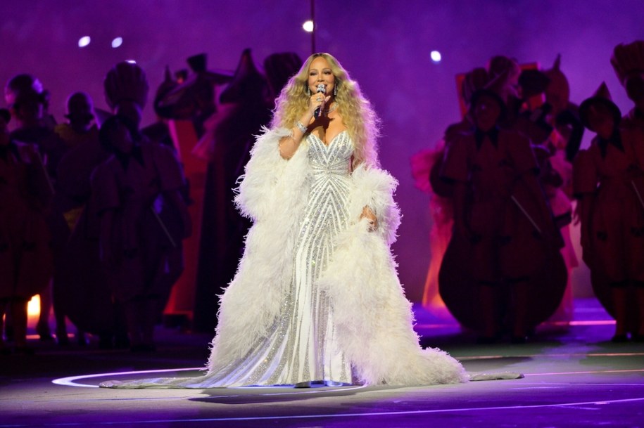 Mariah Carey podczas ceremonii inauguracji zimowych igrzysk olimpijskich /Peter Kneffel/POOL/Press Association/East News /East News