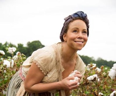 Mariah Carey w scenie z filmu "Kamerdyner"