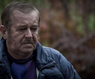 Marian Dziędziel w scenie z filmu "Pod Mocnym Aniołem"