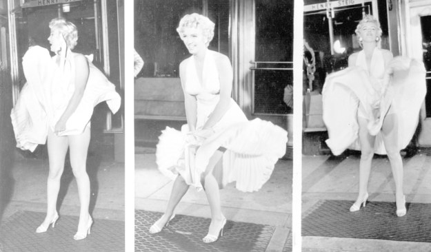Marilyn Monroe podczas kręcenia scen do filmu "Słomiany wdowiec" /Starstock/Photoshot Photo /PAP