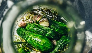 Мариновані та малосолоні огірки залишилися в минулому. Цей розсіл має більш насичений смак