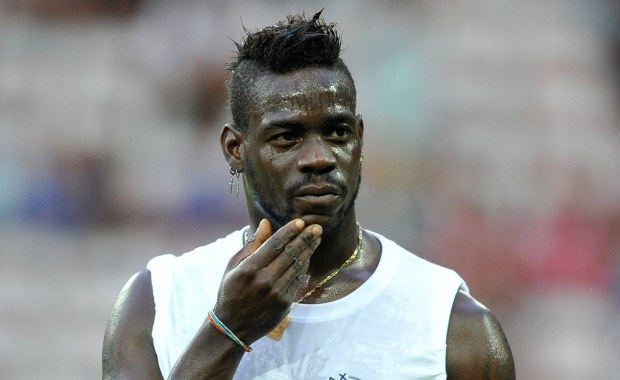 Mario Balotelli (znów) poszalał na drodze. Ale tym razem zaskoczył… Przeprosił!