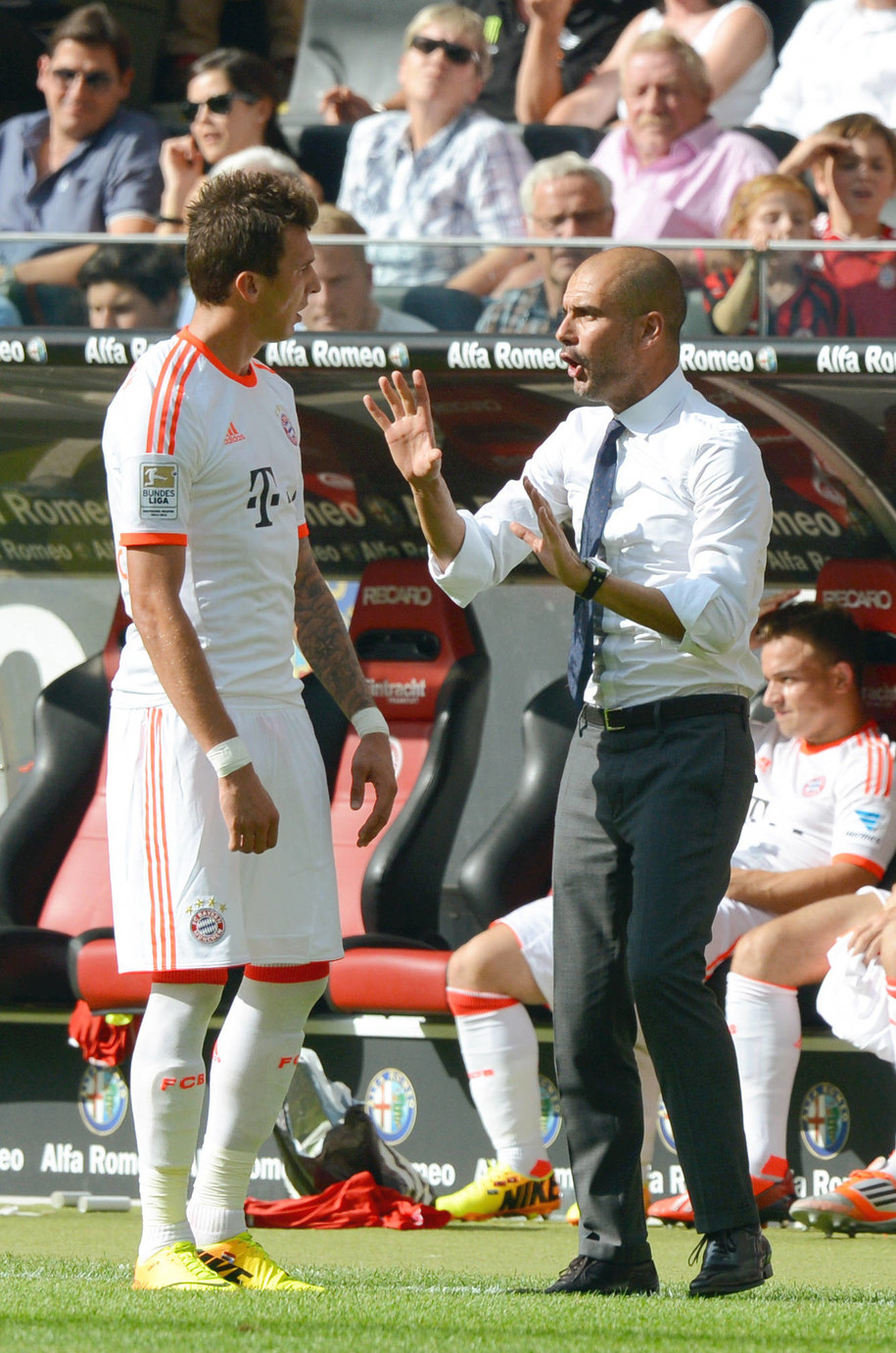 Mario Mandzukić i Pep Guardiola /Roland Holschneider/DPA /PAP