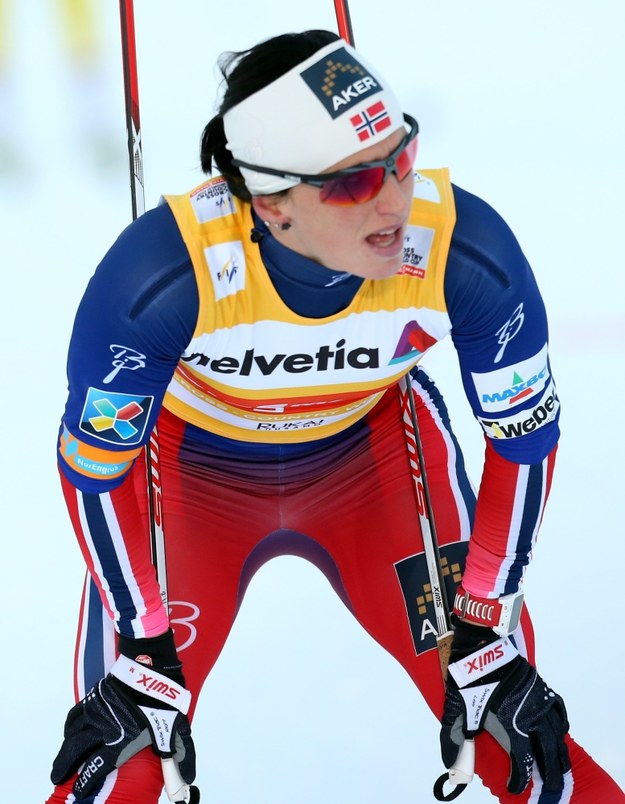 Marit Bjoergen po biegu na 10 km techniką klasyczną w fińskim Kuusamo /Grzegorz Momot /PAP