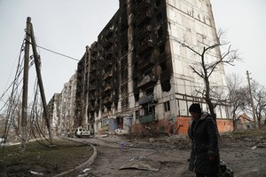 Mariupol: Na miasto spadły bomby fosforowe. To zakazana broń