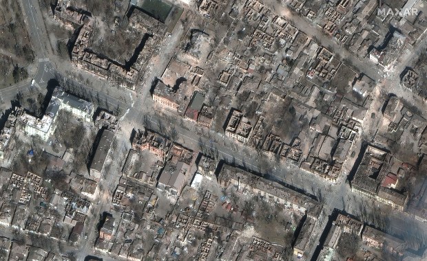 Mariupol ukraińskim Aleppo. Najnowsze zdjęcia zbombardowanego miasta