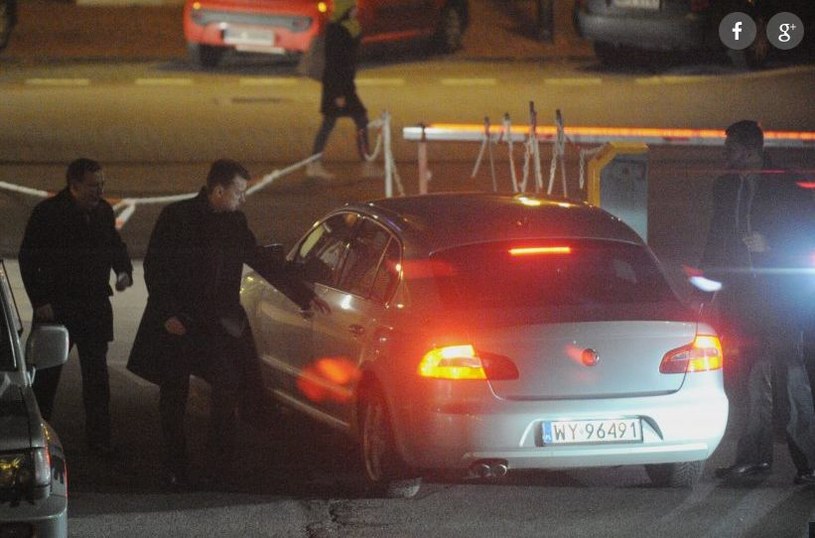 Mariusz Błaszczak na konsultacjach u prezesa /