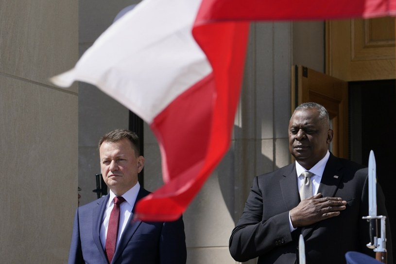 Mariusz Błaszczak po spotkaniu z szefem Departamentu Obrony USA Lloydem Austinem w Waszyngtonie /AP/Associated Press/East News /East News
