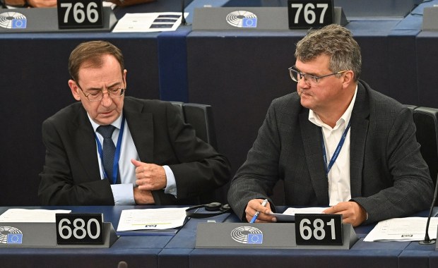 Mariusz Kamiński i Maciej Wąsik wezwani do prokuratury