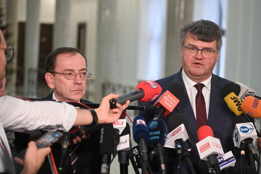 Mariusz Kamiński i Maciej Wąsik /Radek  Pietruszka /PAP