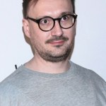 mariusz kozak Mariusz Kozak znika z "Gogglebox". Ujawnił, co stało się za kulisami. "Nie chcę robić afery"