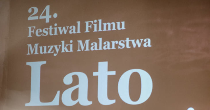 Mariusz Wilczyński z Laurem Cisowym 24. Festiwalu Filmu Muzyki Malarstwa "Lato z Muzami" w Nowogardzie /materiały prasowe