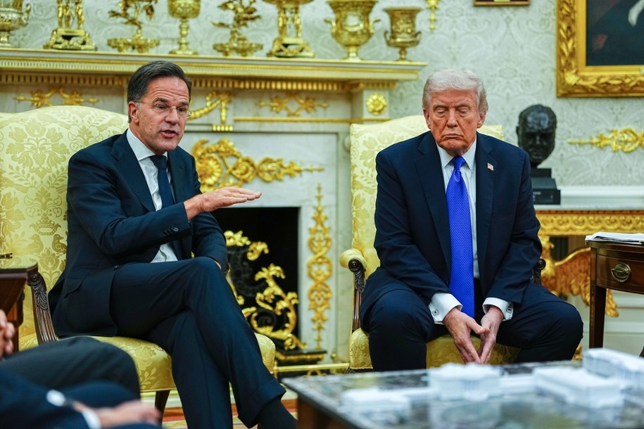 Mark Rutte i Donald Trump, zdj. archiwalne /EPA/AARON SCHWARTZ / POOL /PAP/EPA