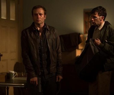 Mark Webber w scenie z filmu "13 grzechów"