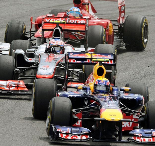 Mark Webber wygrał GP Brazylii, ale wicemistrzem świata został Jenson Button z McLarena /AFP