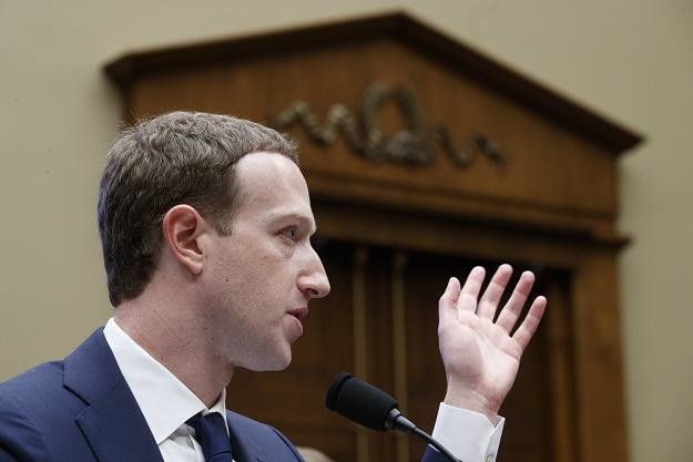 Mark Zuckerberg (facebook) w czasie przesłuchania /EPA
