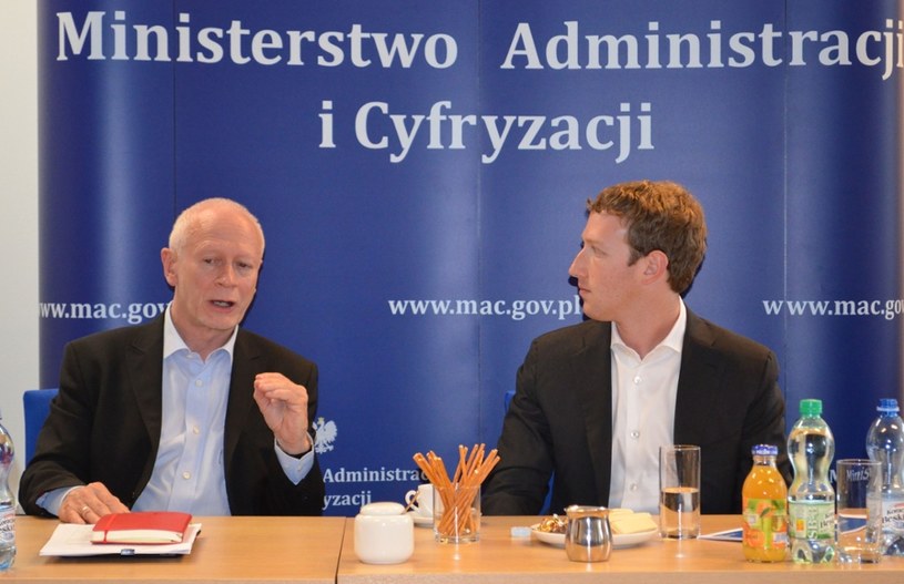 Mark Zuckerberg odwiedził Polskę w 2013 roku. Spotkał się wtedy z ówczesnym ministrem cyfryzacji Michałem Bonim /East News