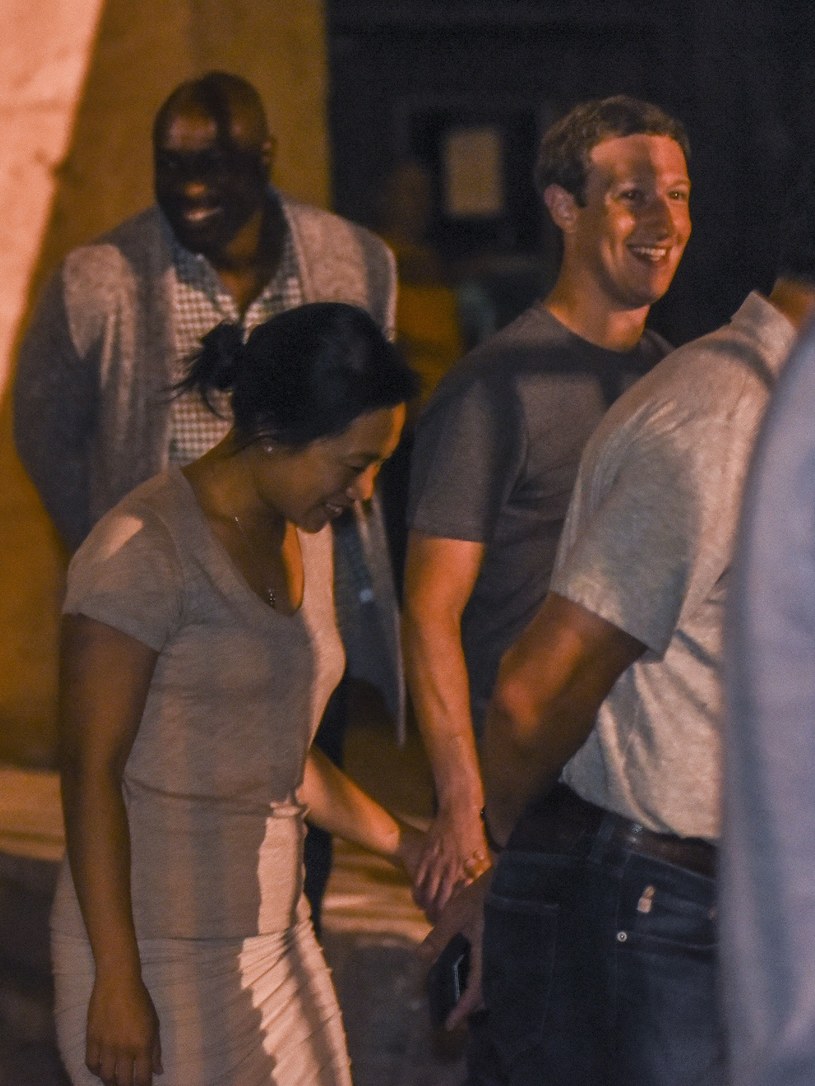 Mark Zuckerberg z żoną /Splash News /East News