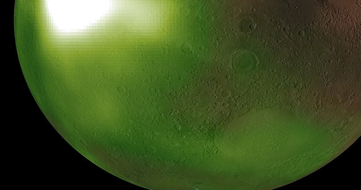 Mars wcale nie jest taki czerwony. Planeta świeci w nocy w kolorze zielonym [FILM] /Geekweek