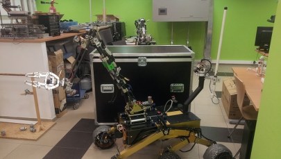 Marsjański łazik z Łodzi w drodze na pustynię w Utah w Stanach Zjednoczonych