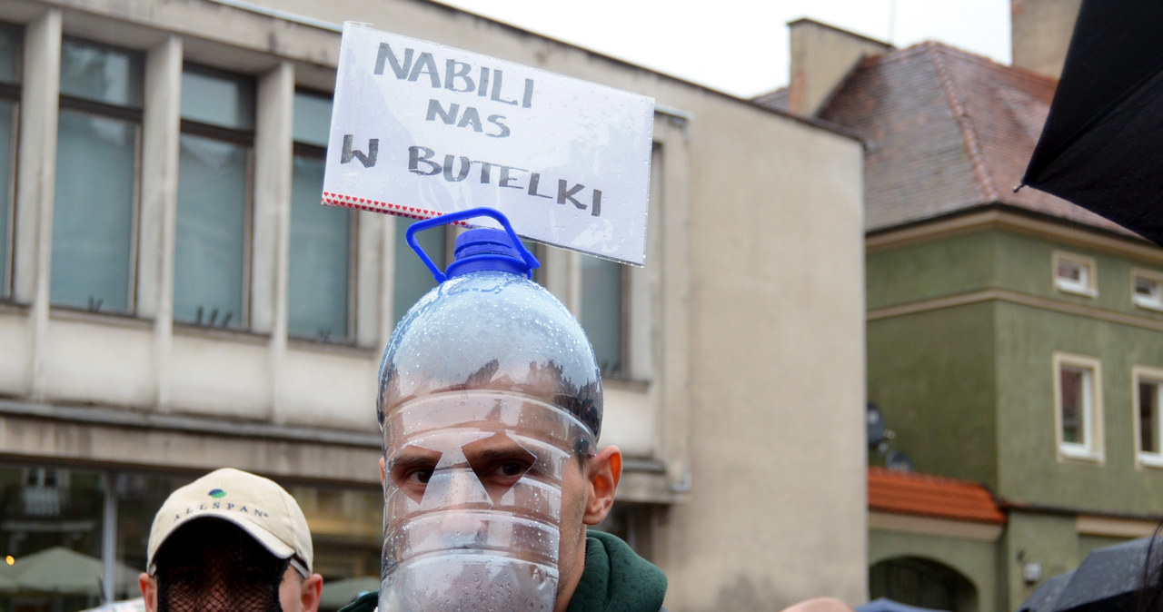 Marsz antycovidowców w Poznaniu /Norbert Rzepka/REPORTER /Reporter
