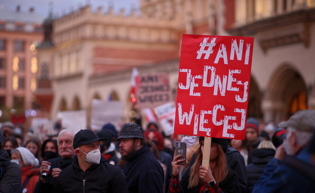 Marsz dla Izy "Ani jednej więcej" w Krakowie i Katowicach