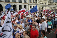 Marsz KOD-u w Warszawie. "Wszyscy dla Wolności"