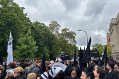 Marsz medyków przeciw przemocy w Warszawie