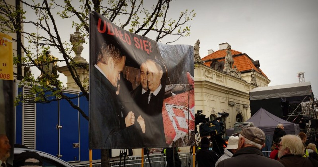 Marsz Pamięci organizowany przez Solidarnych 2010