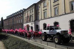 Marsz Różowej Wstążki przeszedł ulicami stolicy