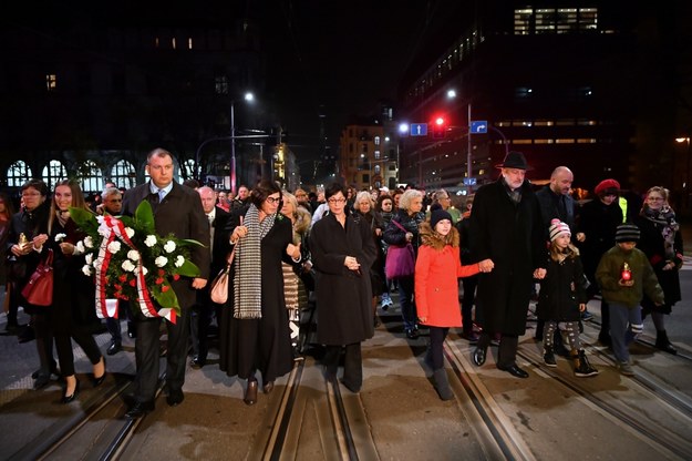 Marsz Wzajemnego Szacunku przeszedł ulicami Wrocławia w rocznicę Nocy Kryształowej / 	Maciej Kulczyński    /PAP