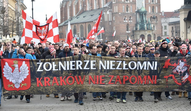 Marsz zorganizowany z okazji Narodowego Dnia Pamięci Żołnierzy Wyklętych /Jacek Bednarczyk /PAP