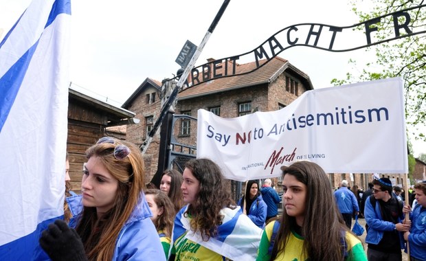 Marsz Żywych w Oświęcimiu. Żydzi i Polacy upamiętnili ofiary Holokaustu