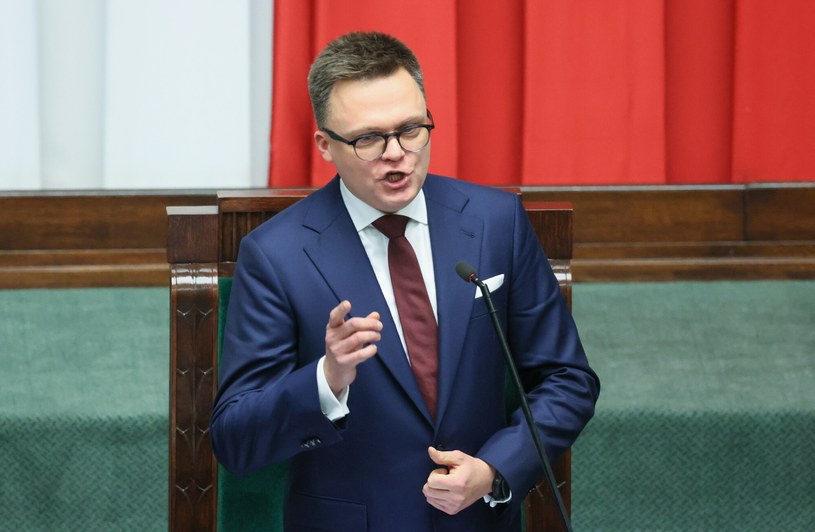 Marszałek Sejmu Szymon Hołownia zabrał głos w sprawie ustawy budżetowej /Wojciech Olkuśnik /East News