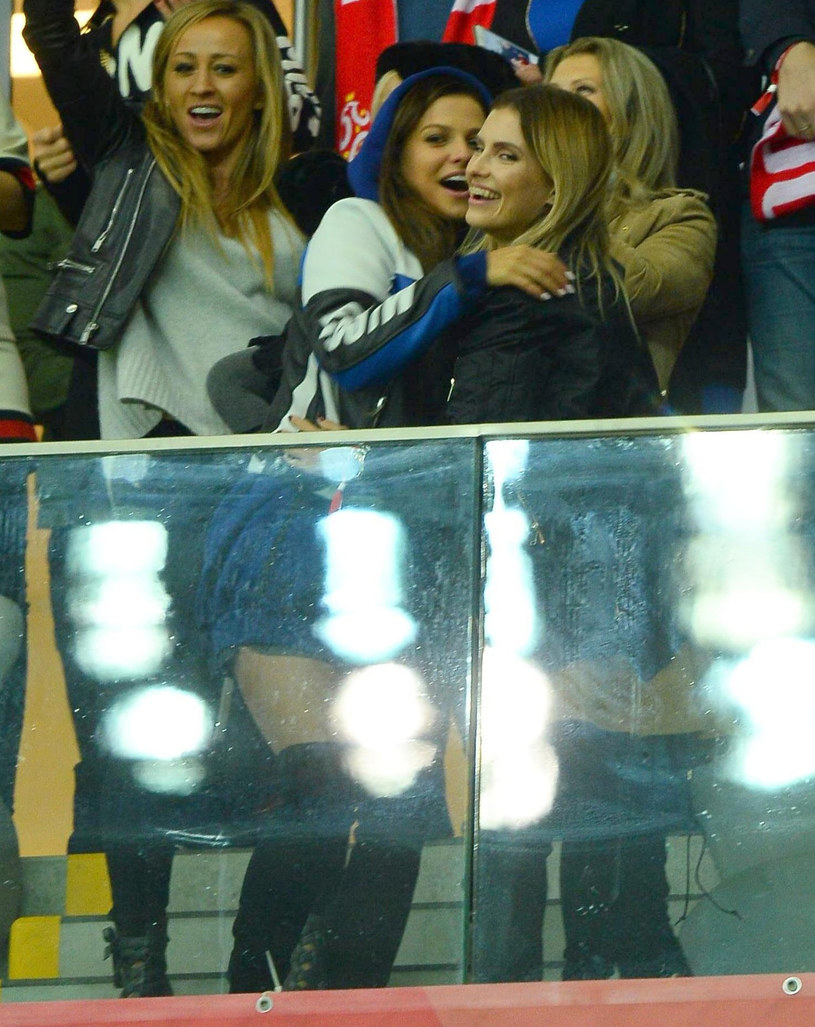 Marta Glik, Dominika Grosicka i Anna Lewandowska /East News