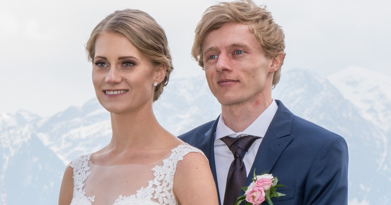 Marta i Dawid Kubaccy w dniu ślubu /Agencja FORUM