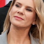 Marta Nawrocka zachwyciła w pastelowym garniturze. Podobny nosiła już królowa Letycja