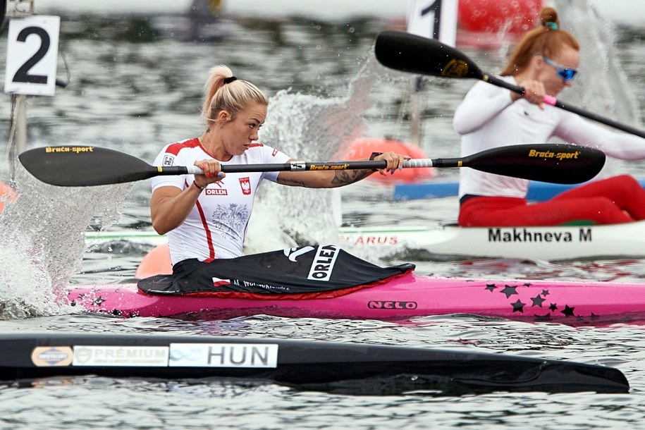 Marta Walczykiewicz w wyścigu eliminacyjnym K1 na dystansie 200 metrów podczas / 	Adam Warżawa    /PAP