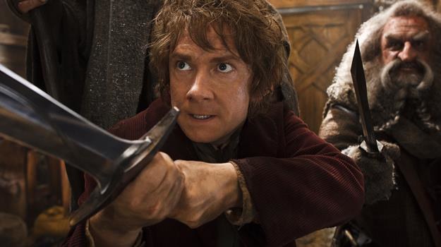 Martin Freeman w scenie z filmu "Hobbit: Pustkowie Smauga" (w tle John Callen) /materiały dystrybutora