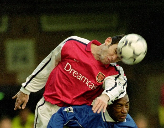 Martin Keown wygrał w życiu wiele pojedynków główkowych /Getty Images/Flash Press Media