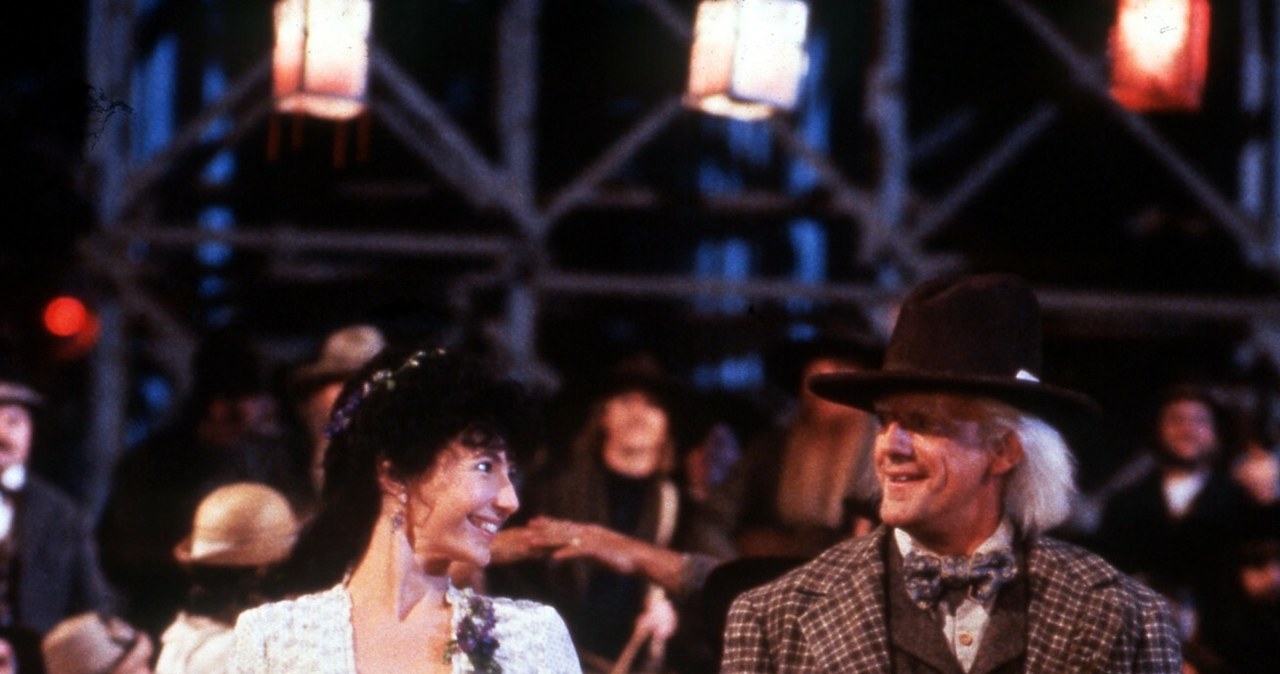 Mary Steenburgen i Christopher Lloyd w filmie "Powrót do przyszłości III" /Universal/courtesy Everett Collection /Everett Collection/East N /East News