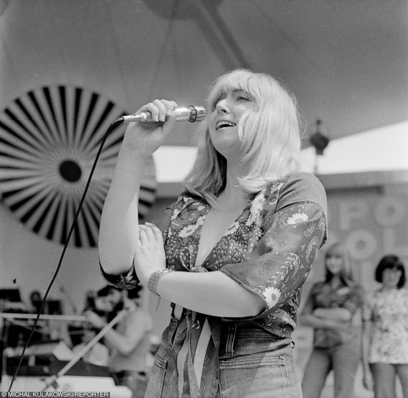 Maryla Rodowicz na festiwalu w Opolu w 1976 roku /Michał Kulakowski /Reporter