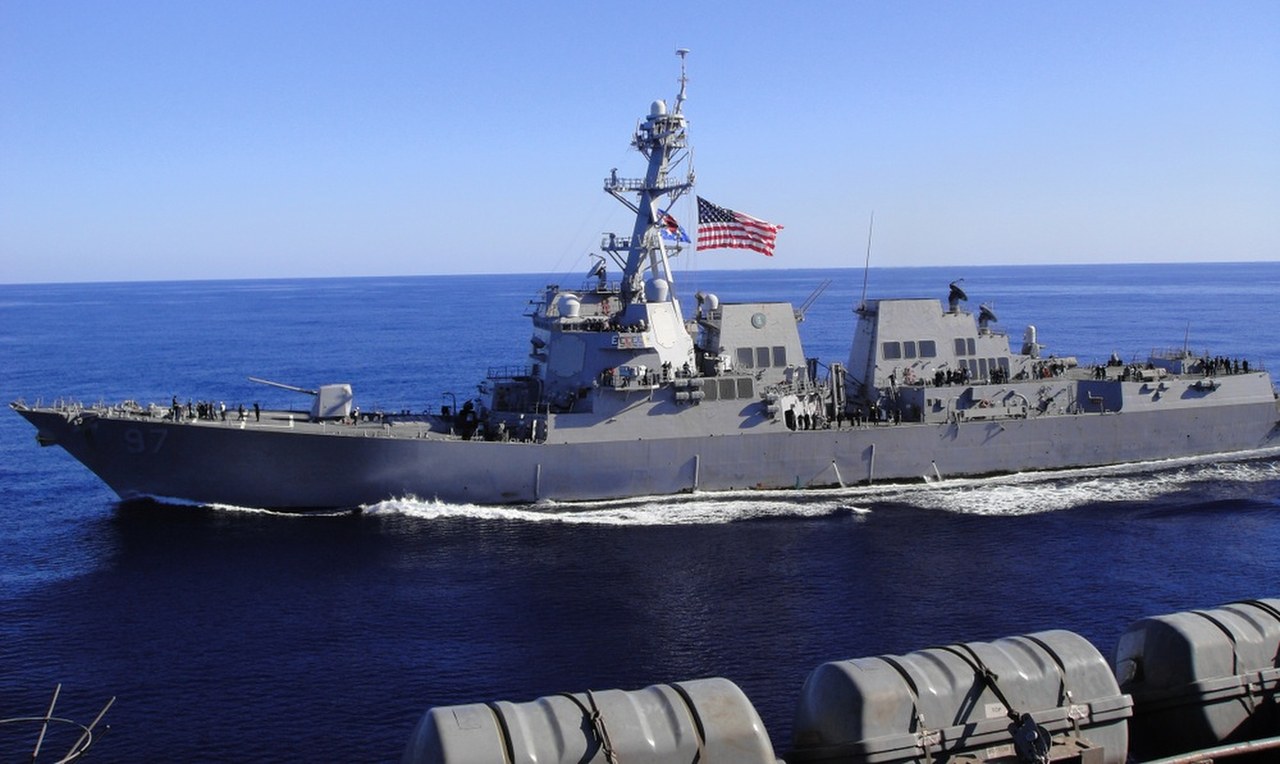 Marynarka Wojenna USA wpłynęła do cieśniny Ormuz. Trump ogłasza rozpoczęcie operacji